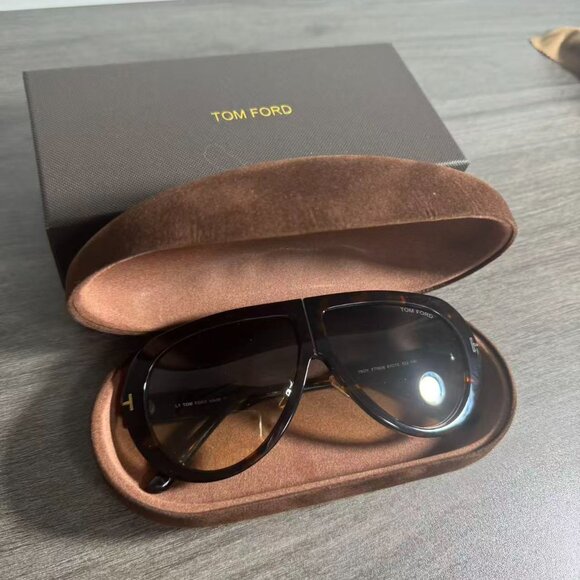 Tom\'s sunglasses main image 4